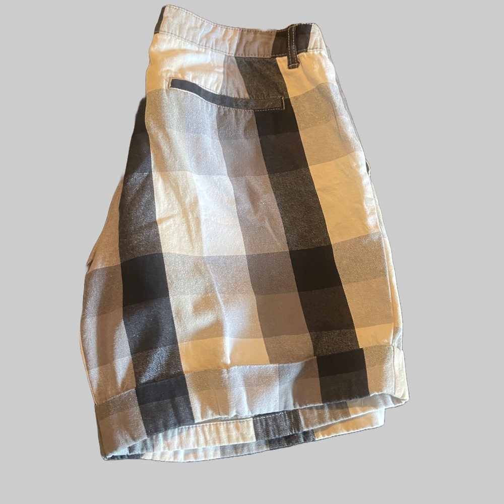 Faded Glory size 12 women’s cotton   Checkered shorts measurements in pictures